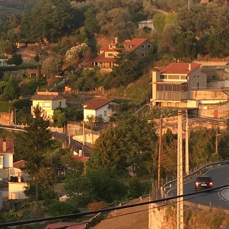 펜션 Chalet Entero Ribeira Sacra *